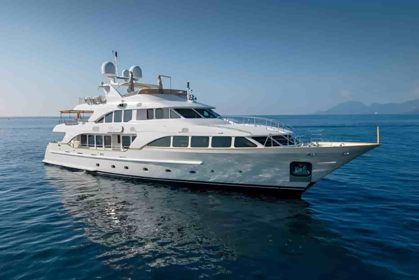Benetti Classic 120 - View 1