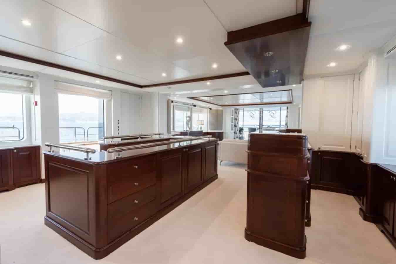 Benetti Classic 120 - View 32