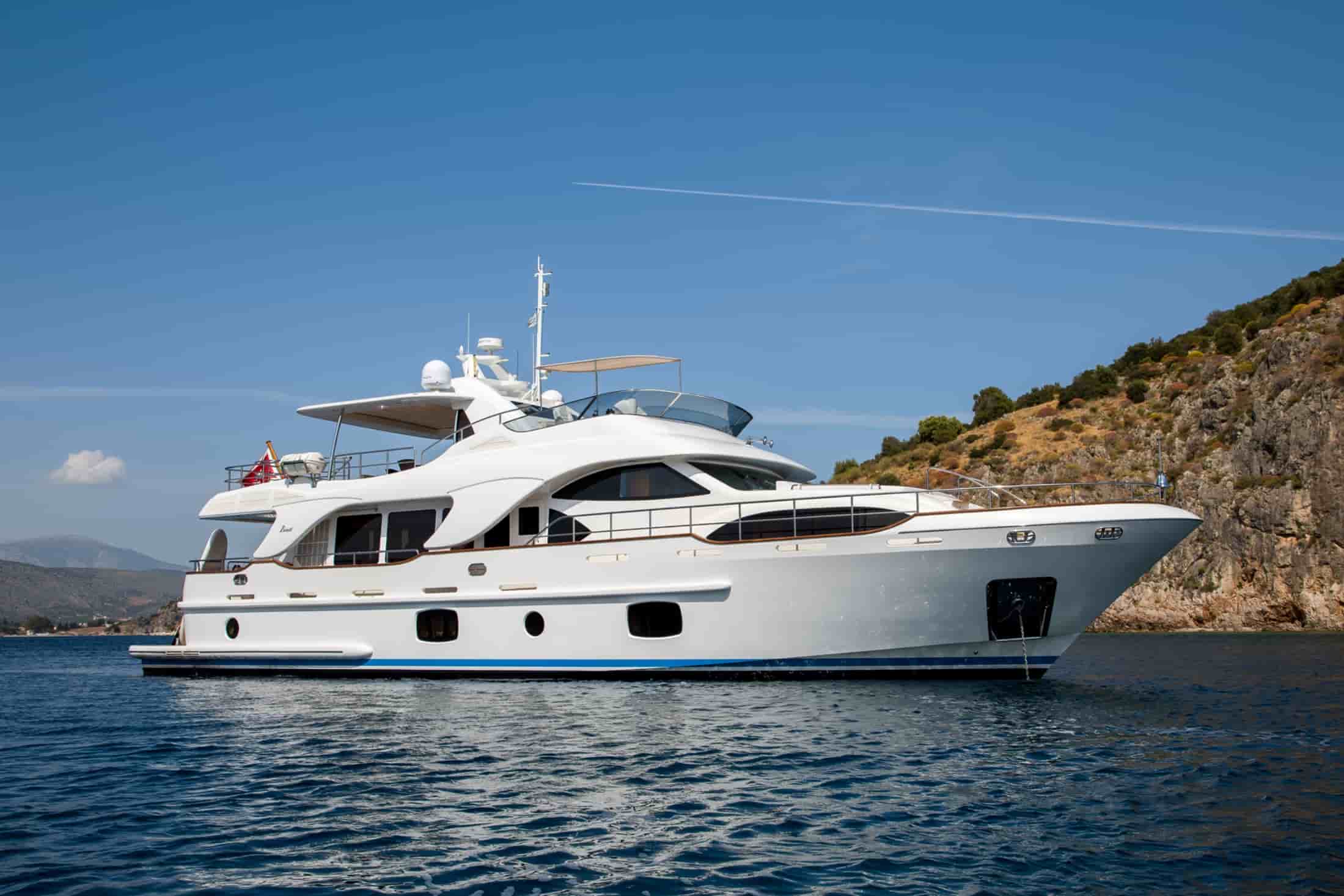 Benetti Legend 85 - View 1
