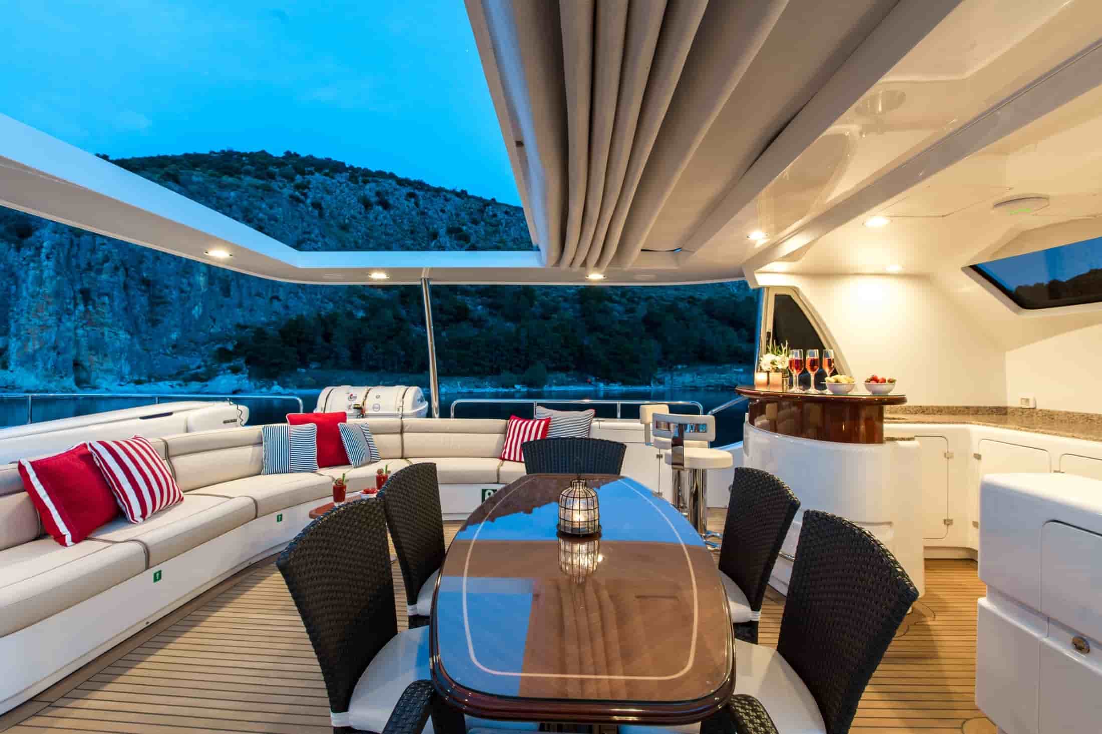 Benetti Legend 85 - View 27