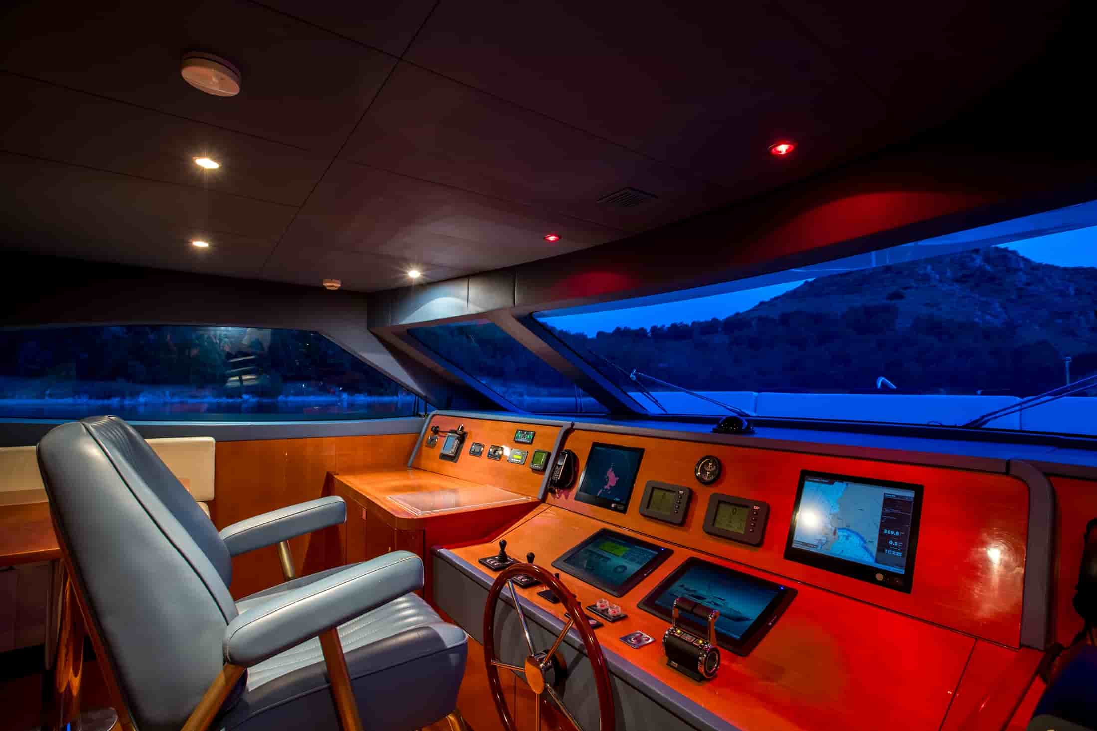 Benetti Legend 85 - View 32