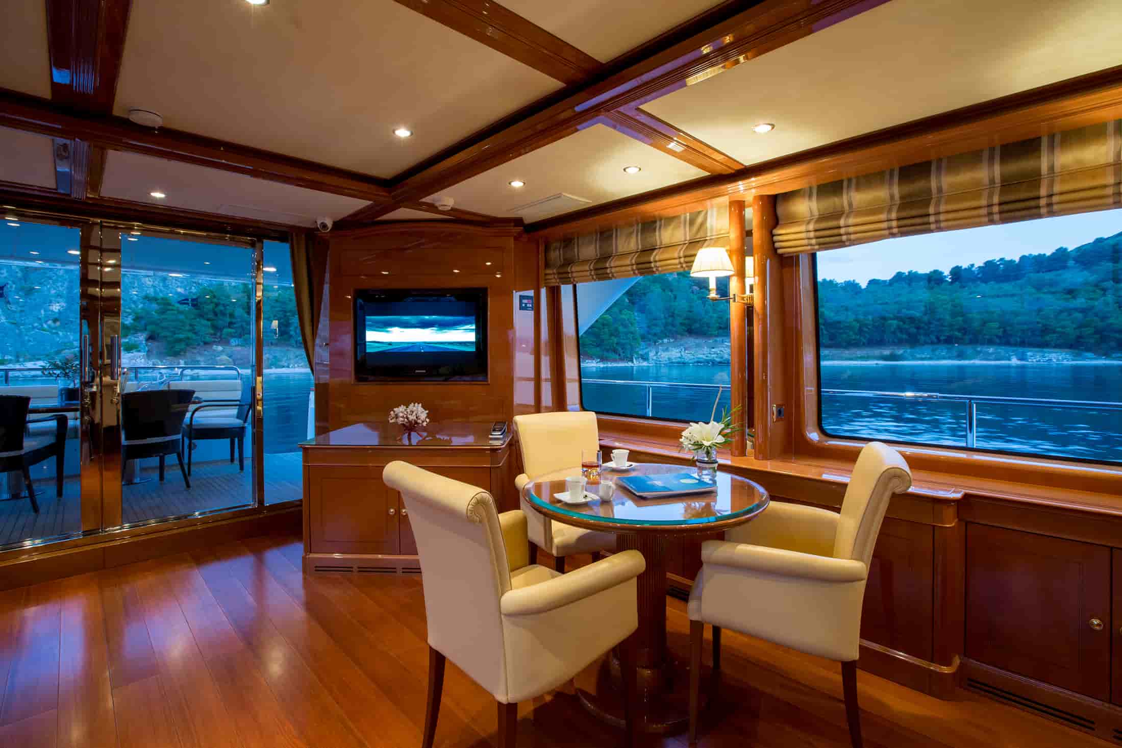 Benetti Legend 85 - View 36