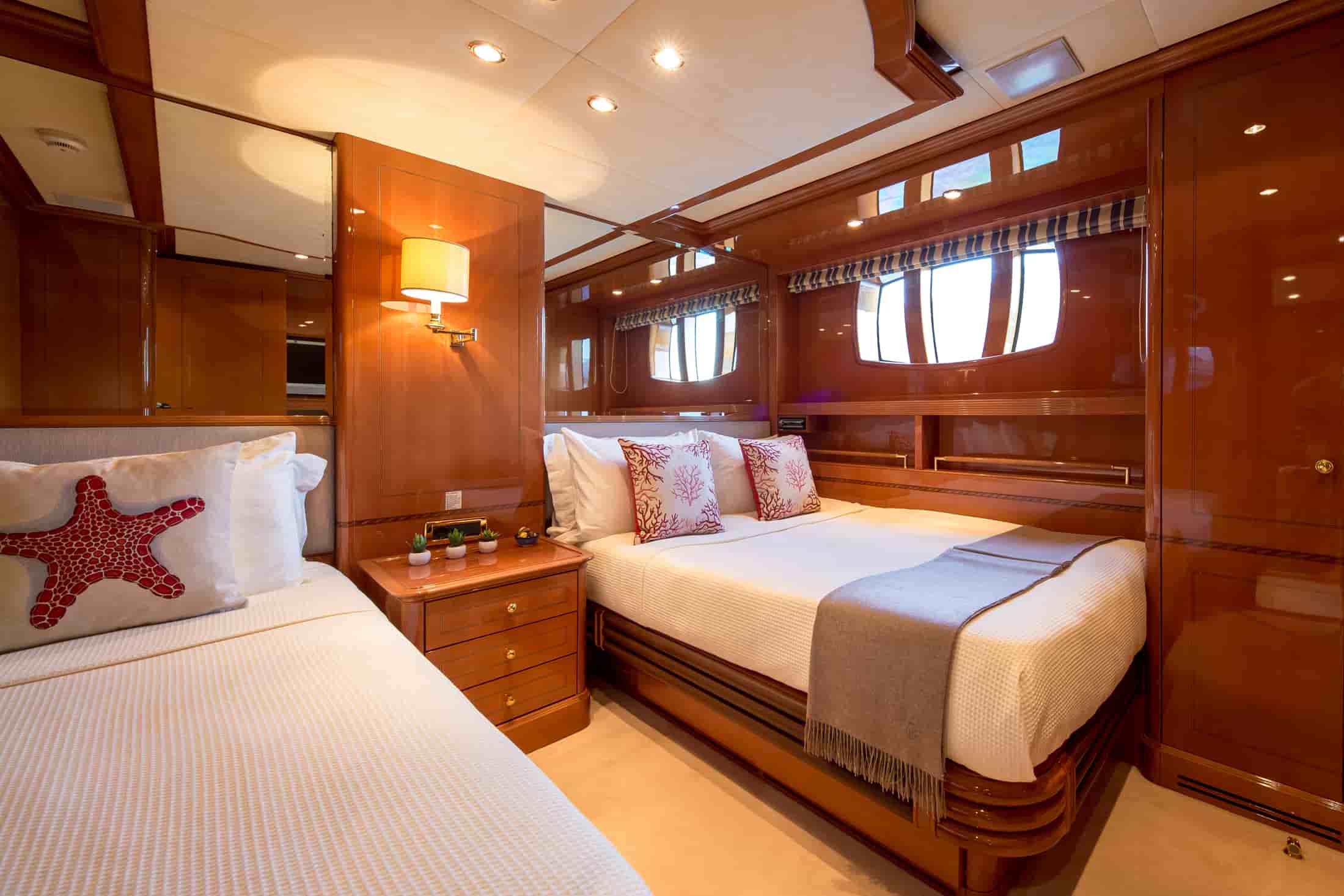 Benetti Legend 85 - View 51