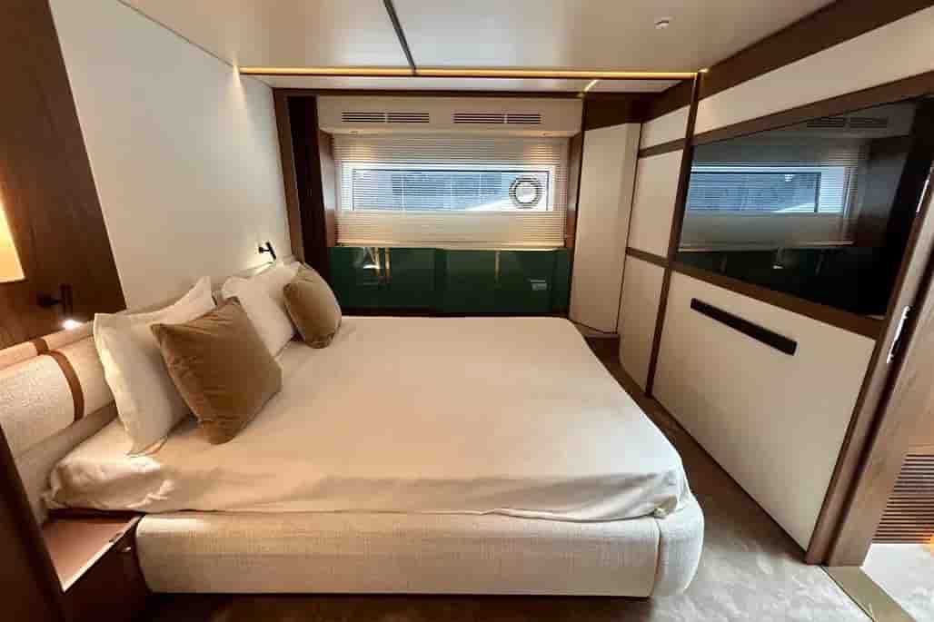 Azimut 72 Fly - View 18