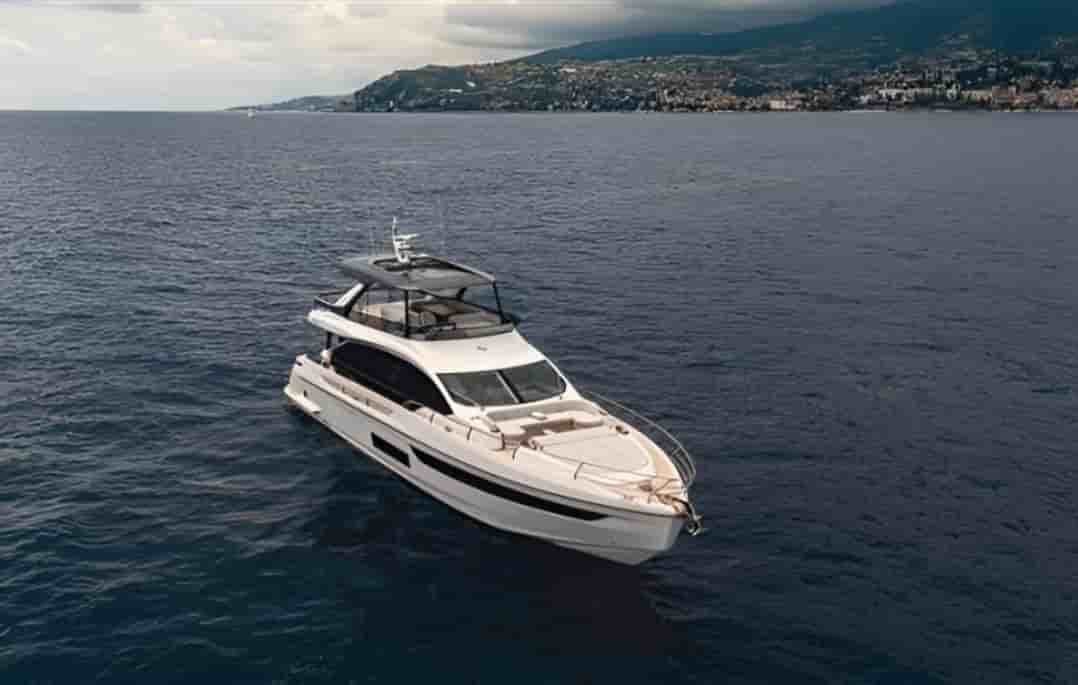 Azimut 72 Fly - View 6