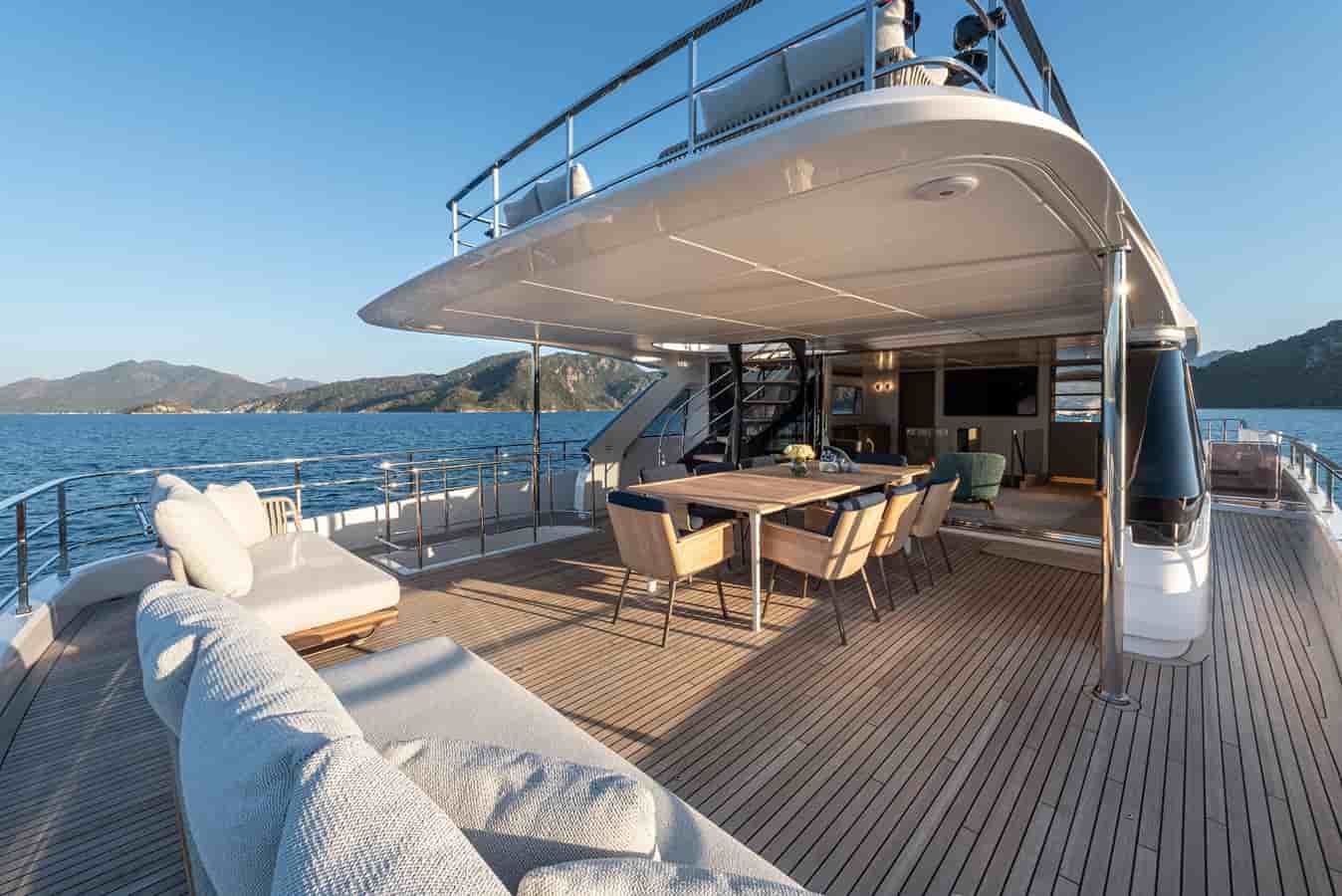 Ferretti Custom Line Navetta 30 - View 20