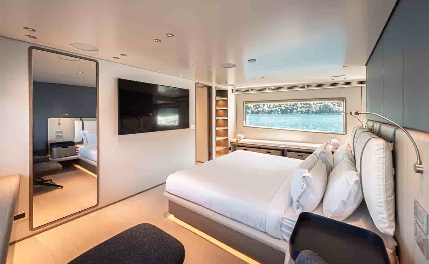 Ferretti Custom Line Navetta 30 - View 36