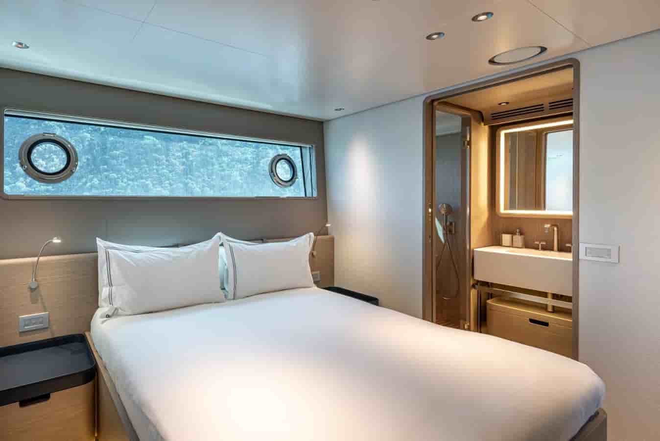 Ferretti Custom Line Navetta 30 - View 42