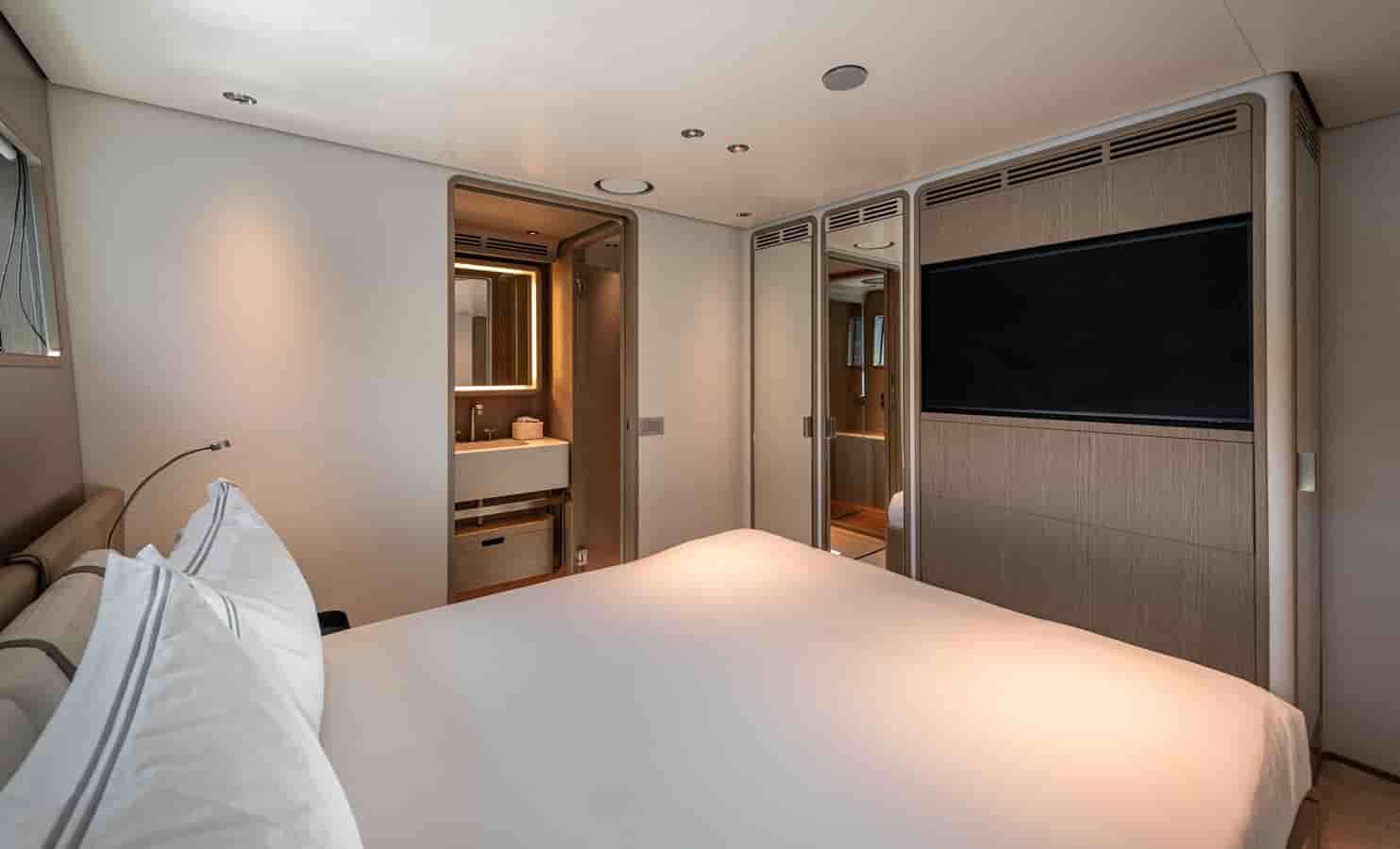 Ferretti Custom Line Navetta 30 - View 43