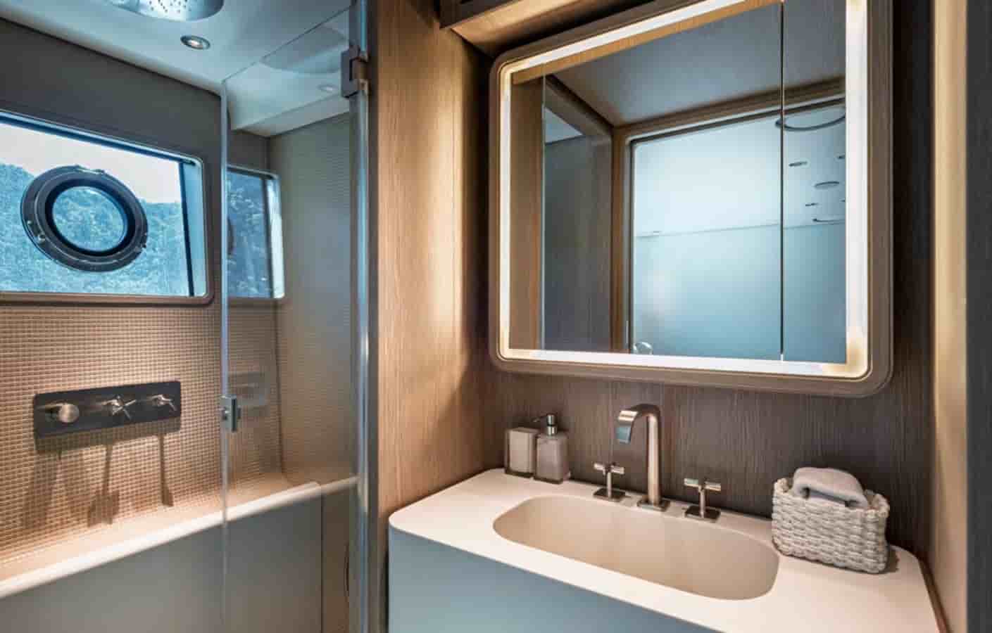 Ferretti Custom Line Navetta 30 - View 44