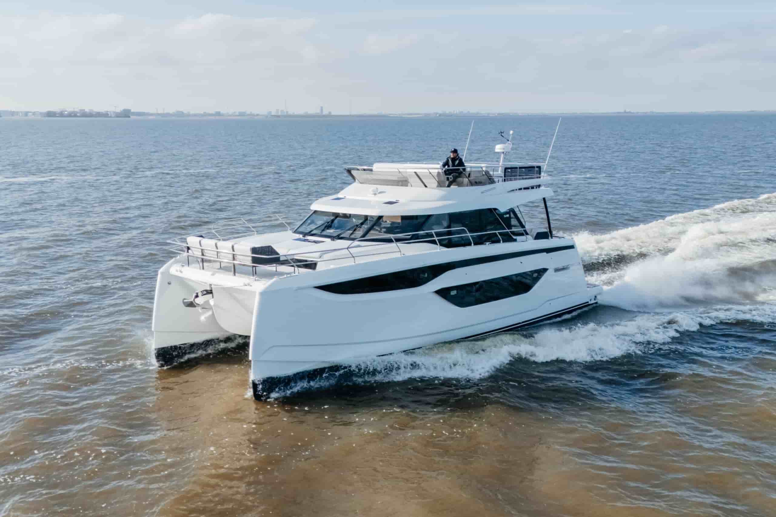 Prestige M48 Power Catamaran - View 6