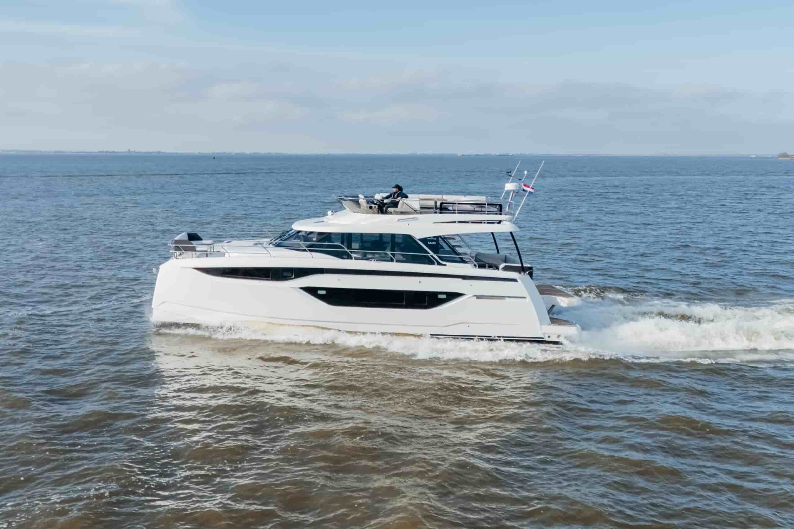 Prestige M48 Power Catamaran - View 8