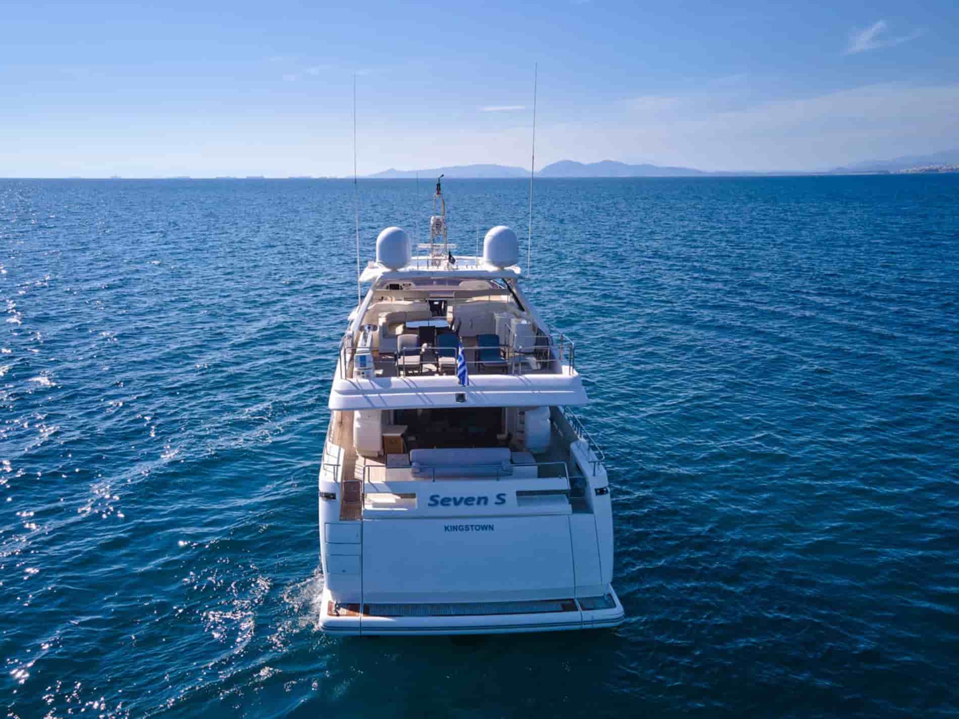 Ferretti Custom Line 97 - View 8