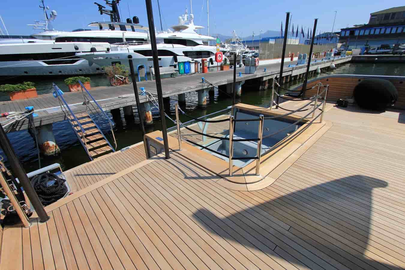 Benetti Oasis 34M - View 11
