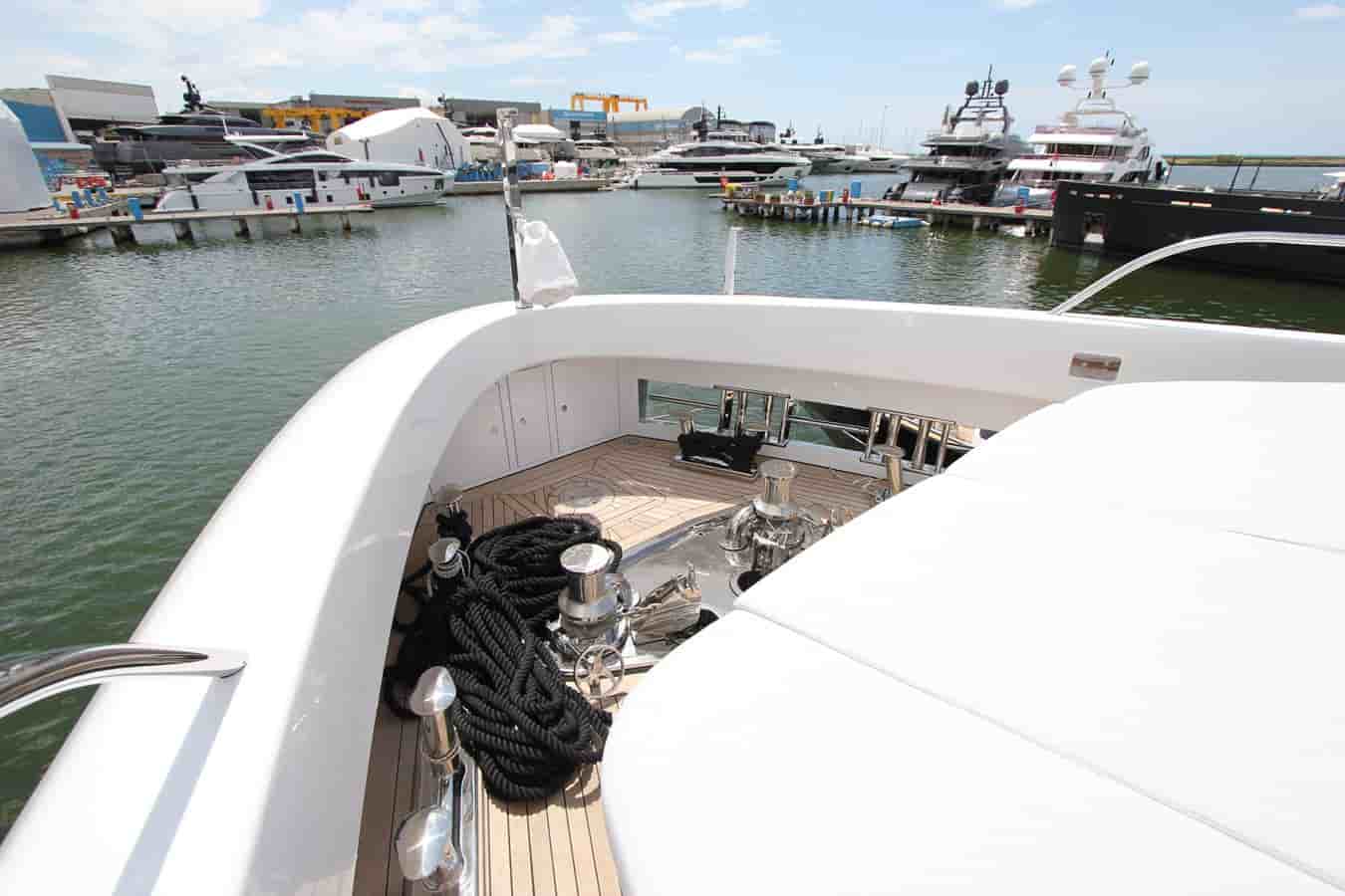 Benetti Oasis 34M - View 26