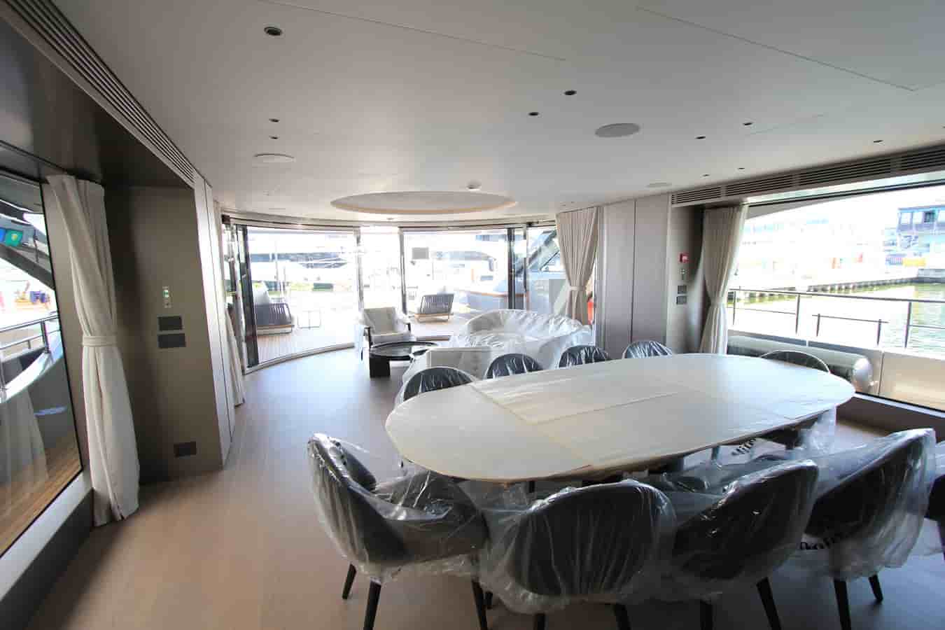 Benetti Oasis 34M - View 32