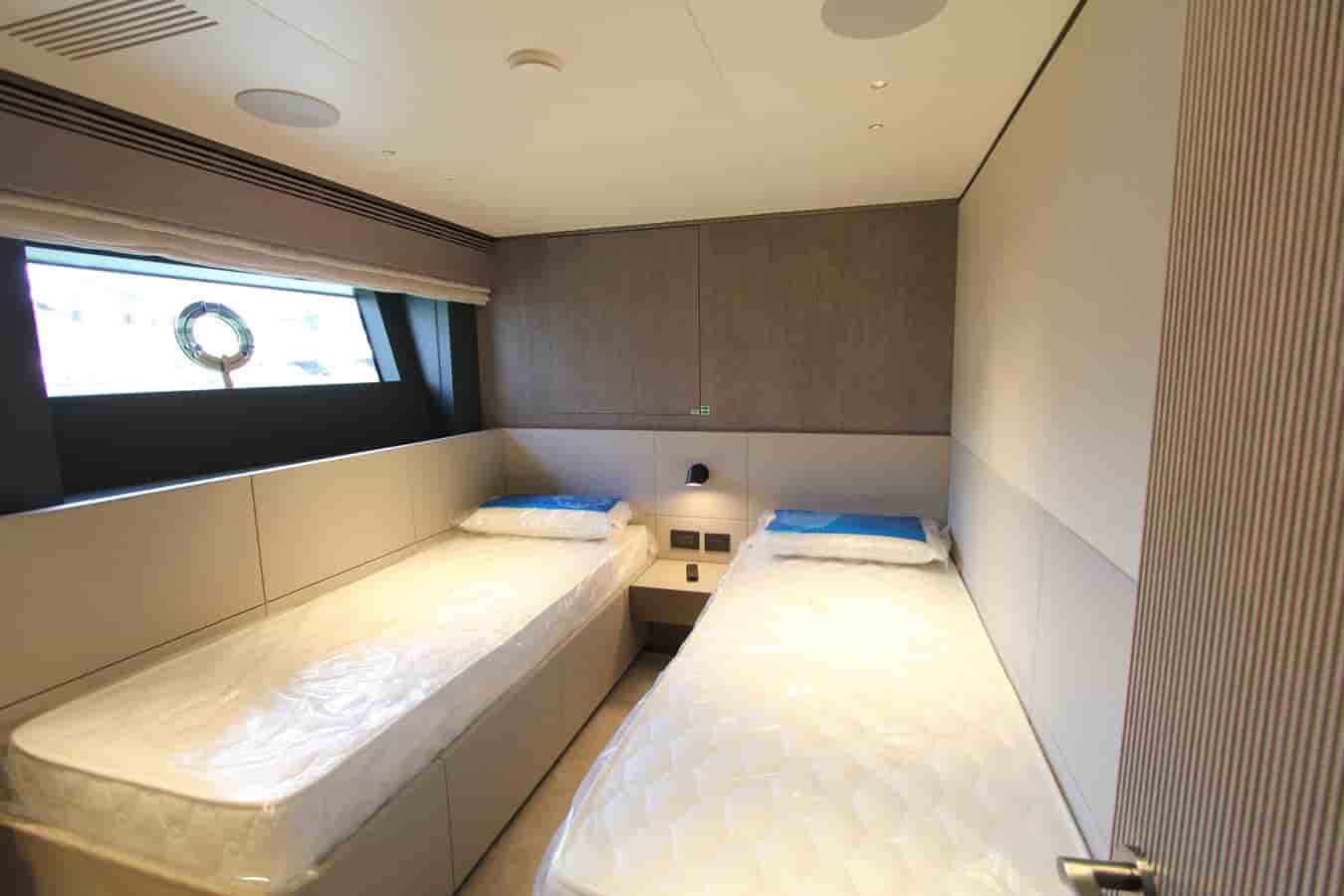 Benetti Oasis 34M - View 44