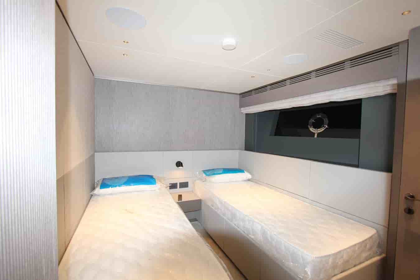 Benetti Oasis 34M - View 46