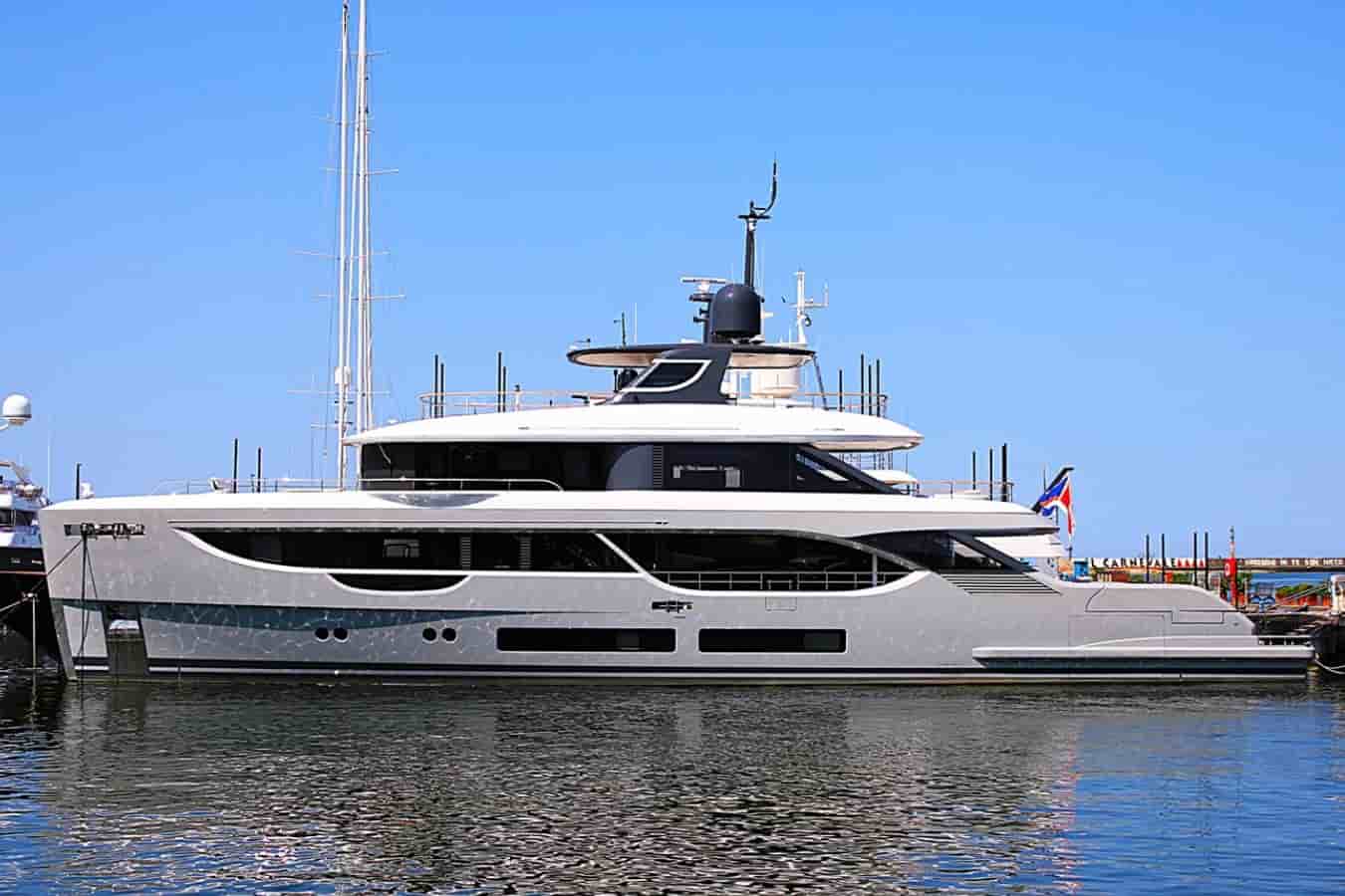 Benetti Oasis 34M - View 6