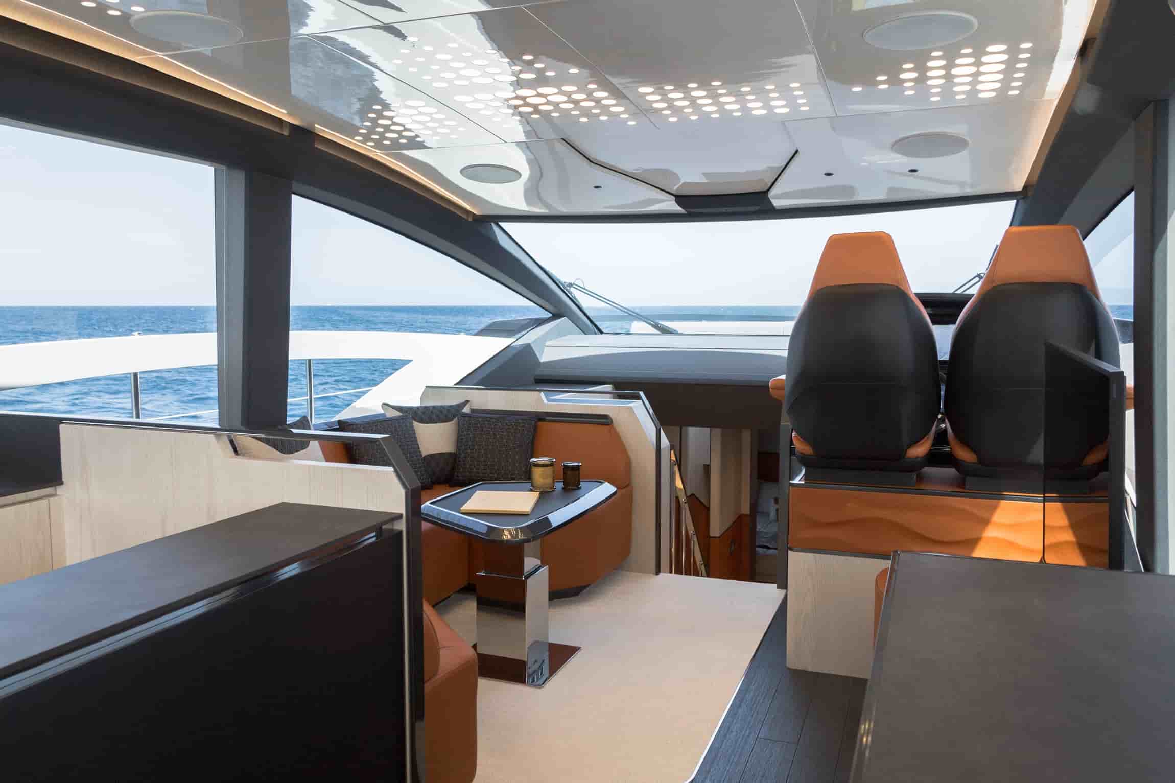 Astondoa 677 Coupe - View 22