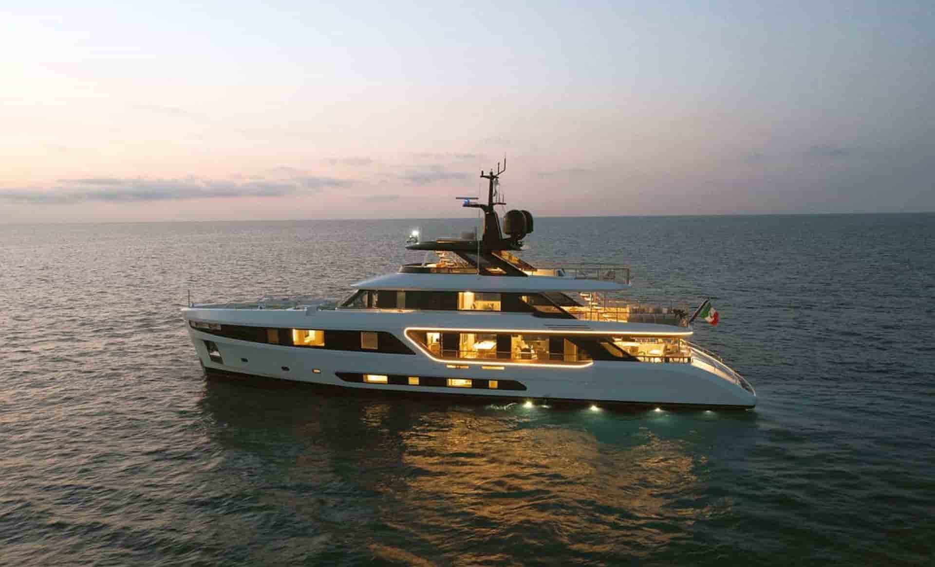 Benetti Motopanfilo 37M - View 12