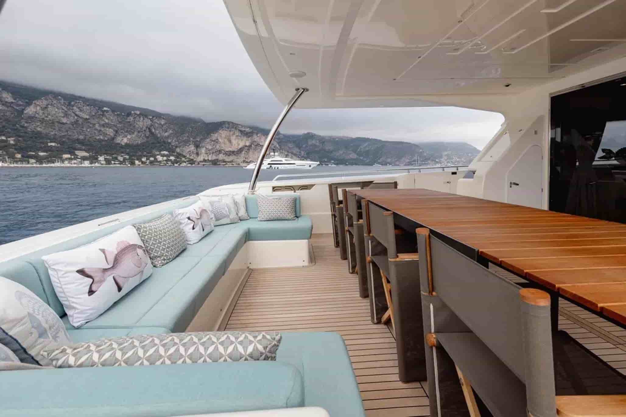 Ferretti 960 - View 10