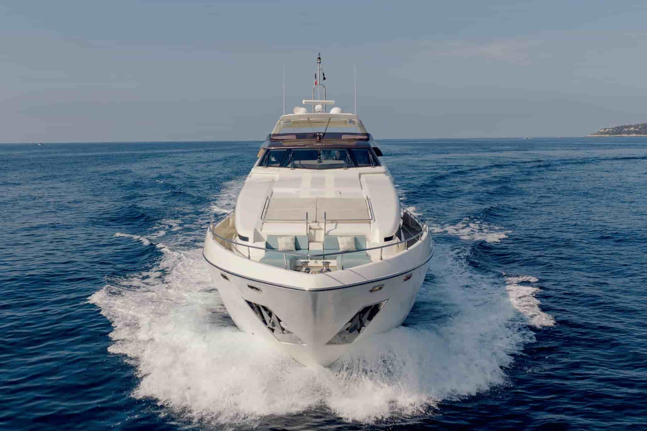 Ferretti 960 - View 3