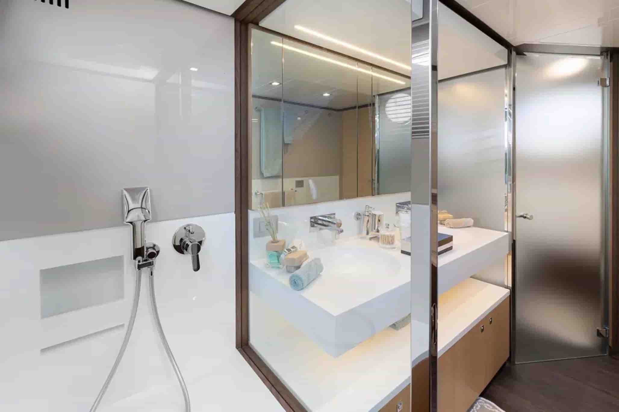 Ferretti 960 - View 34