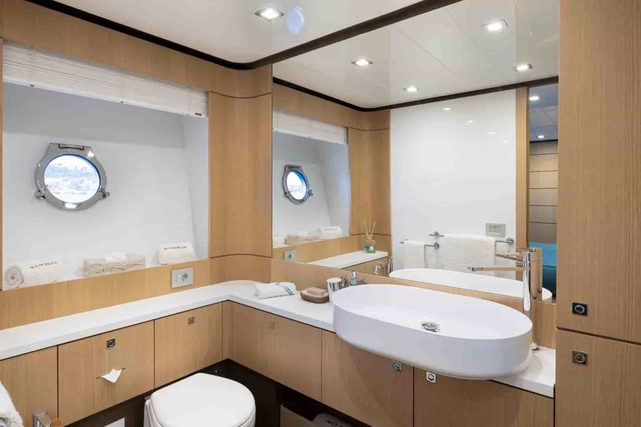 Ferretti 960 - View 39