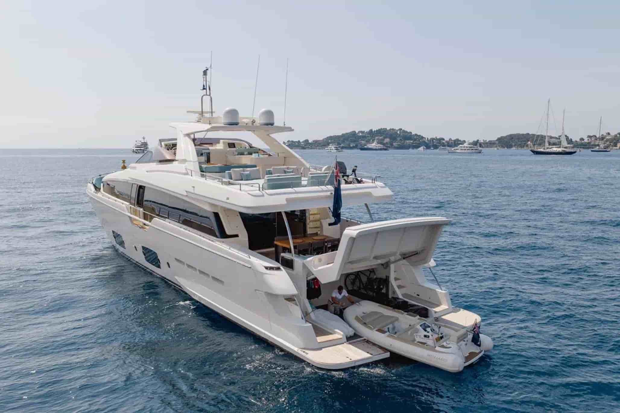 Ferretti 960 - View 6