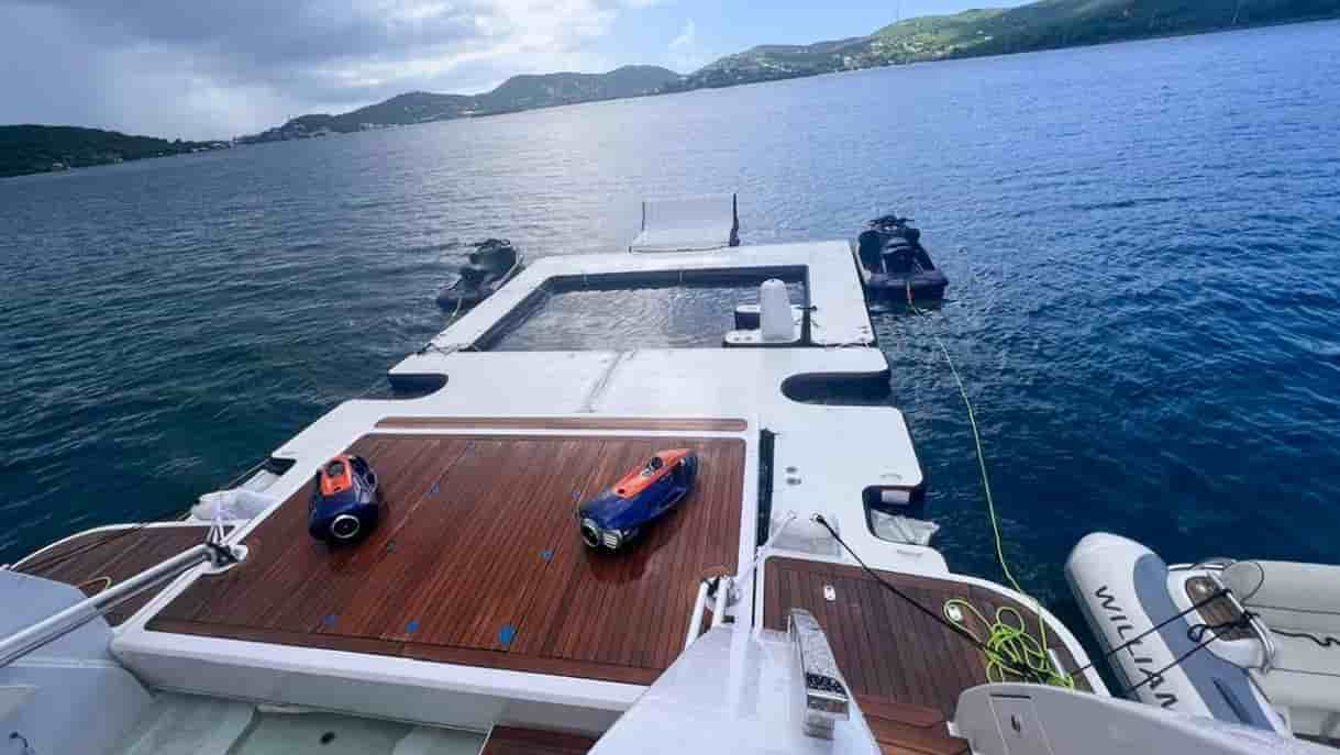Custom Line Navetta 37 - View 11