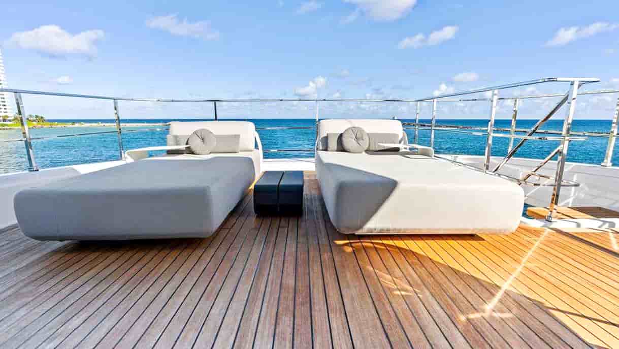 Custom Line Navetta 37 - View 15
