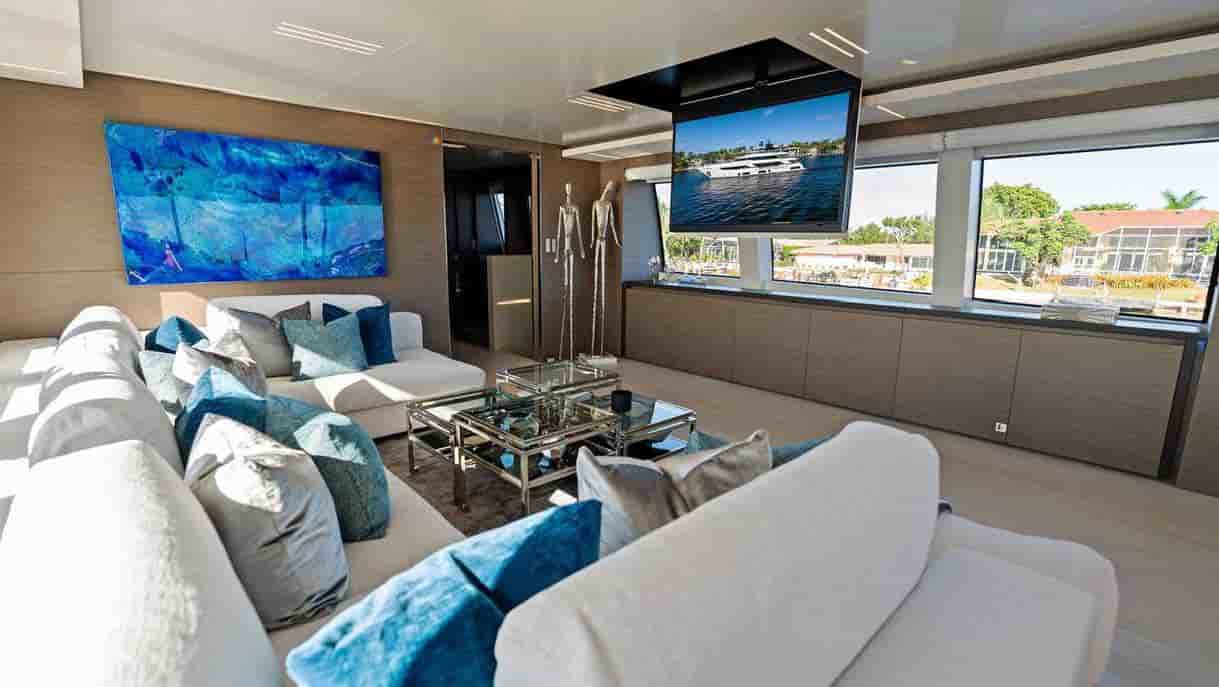 Custom Line Navetta 37 - View 27