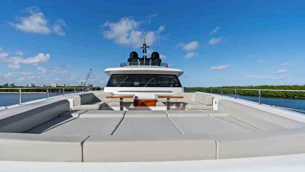 Custom Line Navetta 37 - View 33