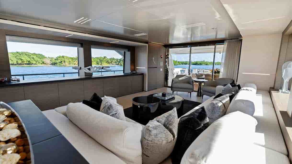 Custom Line Navetta 37 - View 37