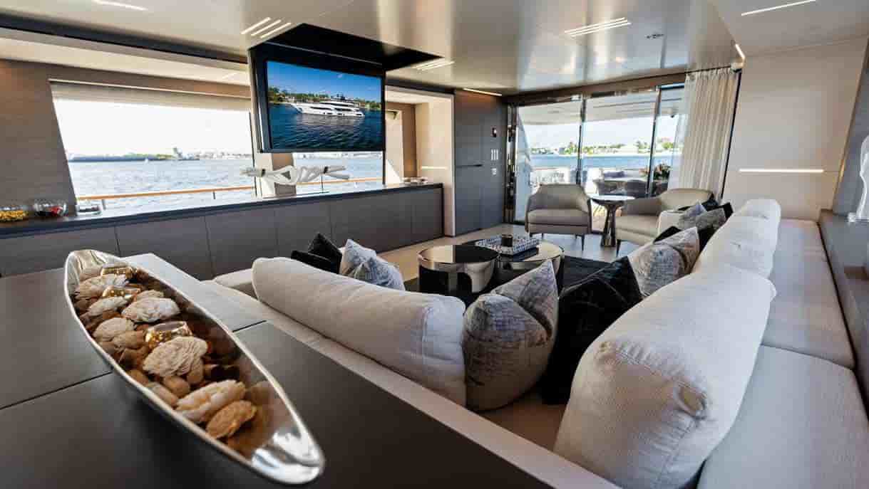 Custom Line Navetta 37 - View 38