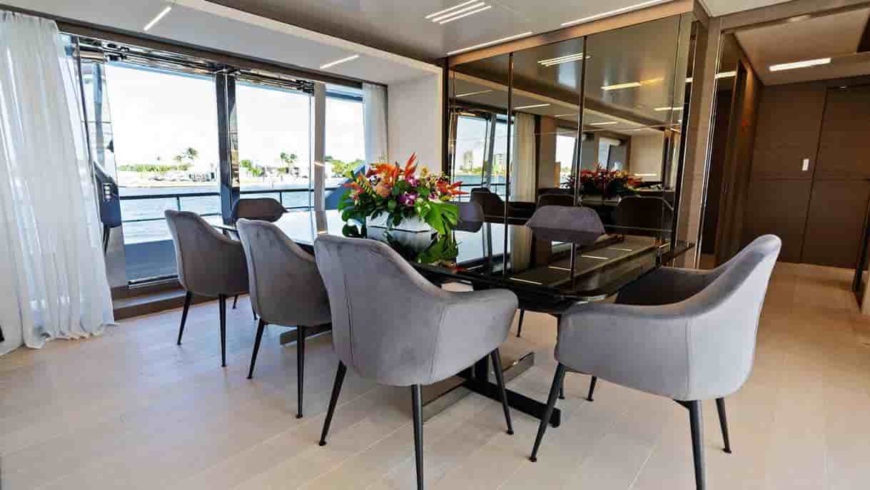 Custom Line Navetta 37 - View 39