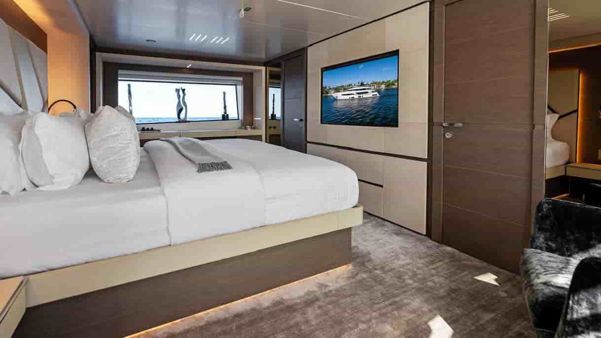 Custom Line Navetta 37 - View 42