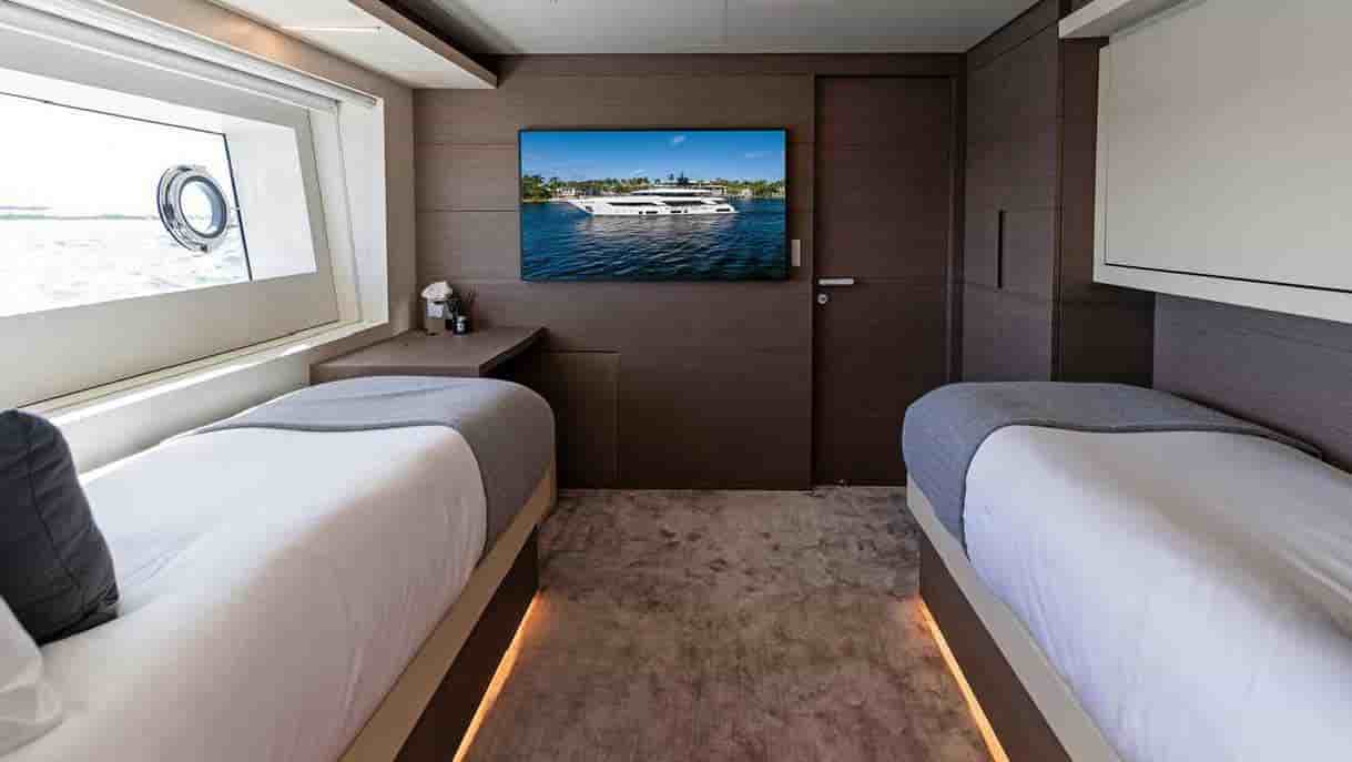 Custom Line Navetta 37 - View 55