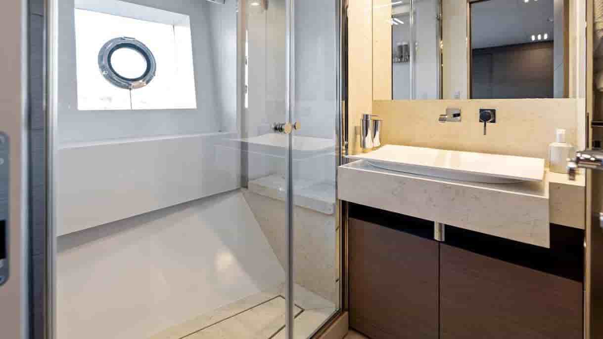 Custom Line Navetta 37 - View 56