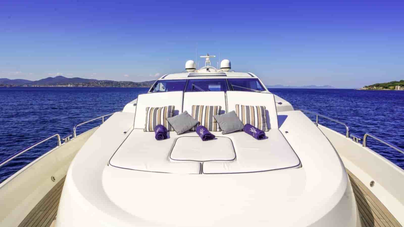 Sunseeker Predator 84 - View 20