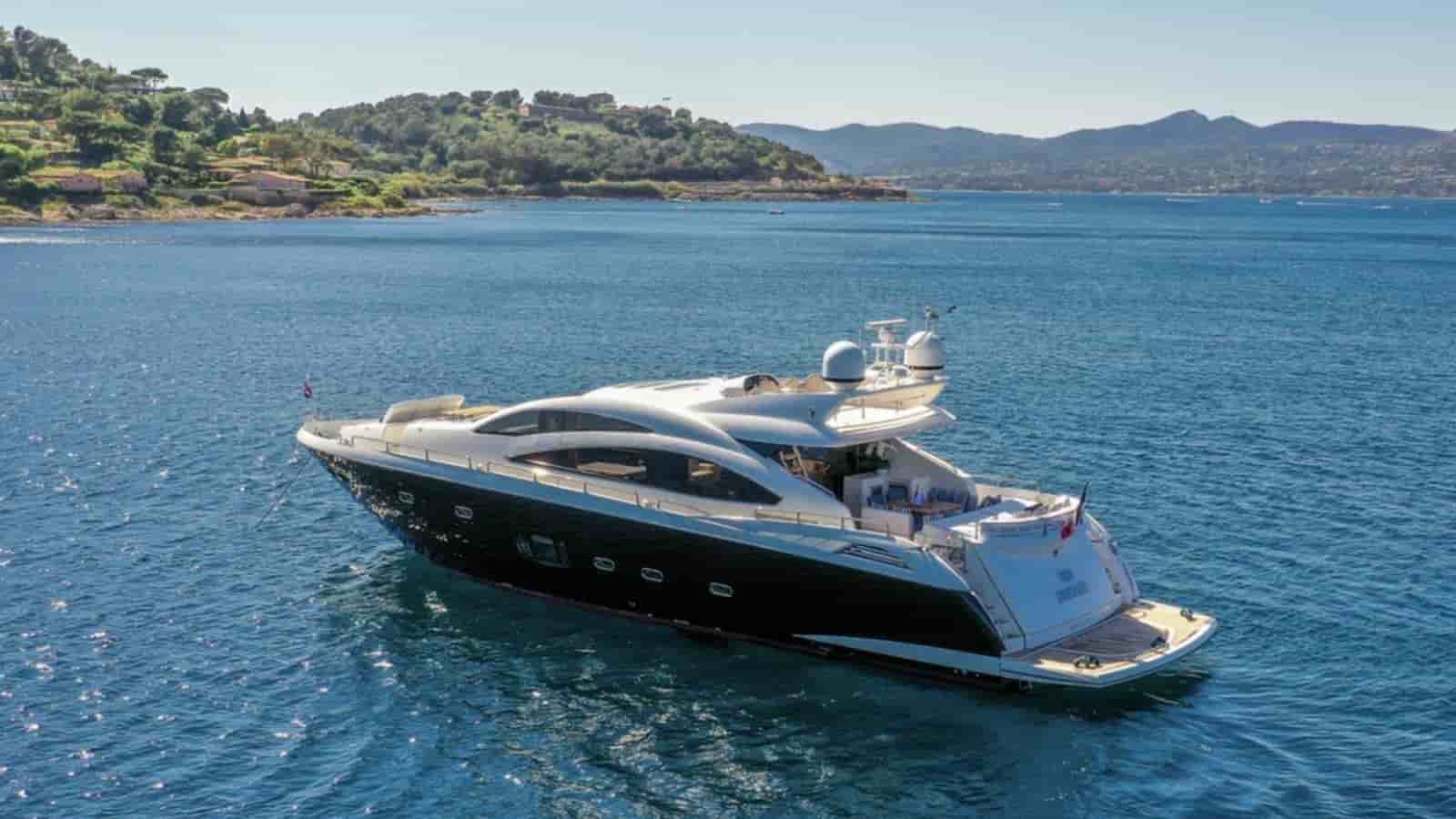 Sunseeker Predator 84 - View 3