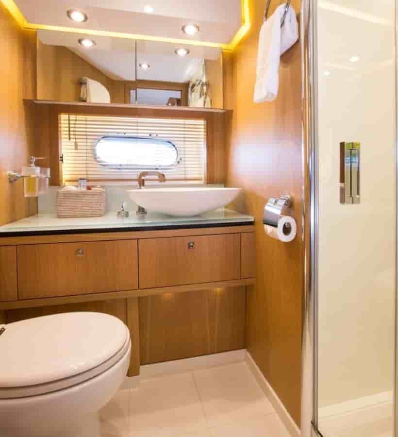 Sunseeker Predator 84 - View 51