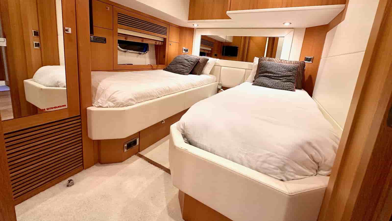 Sunseeker Predator 84 - View 52