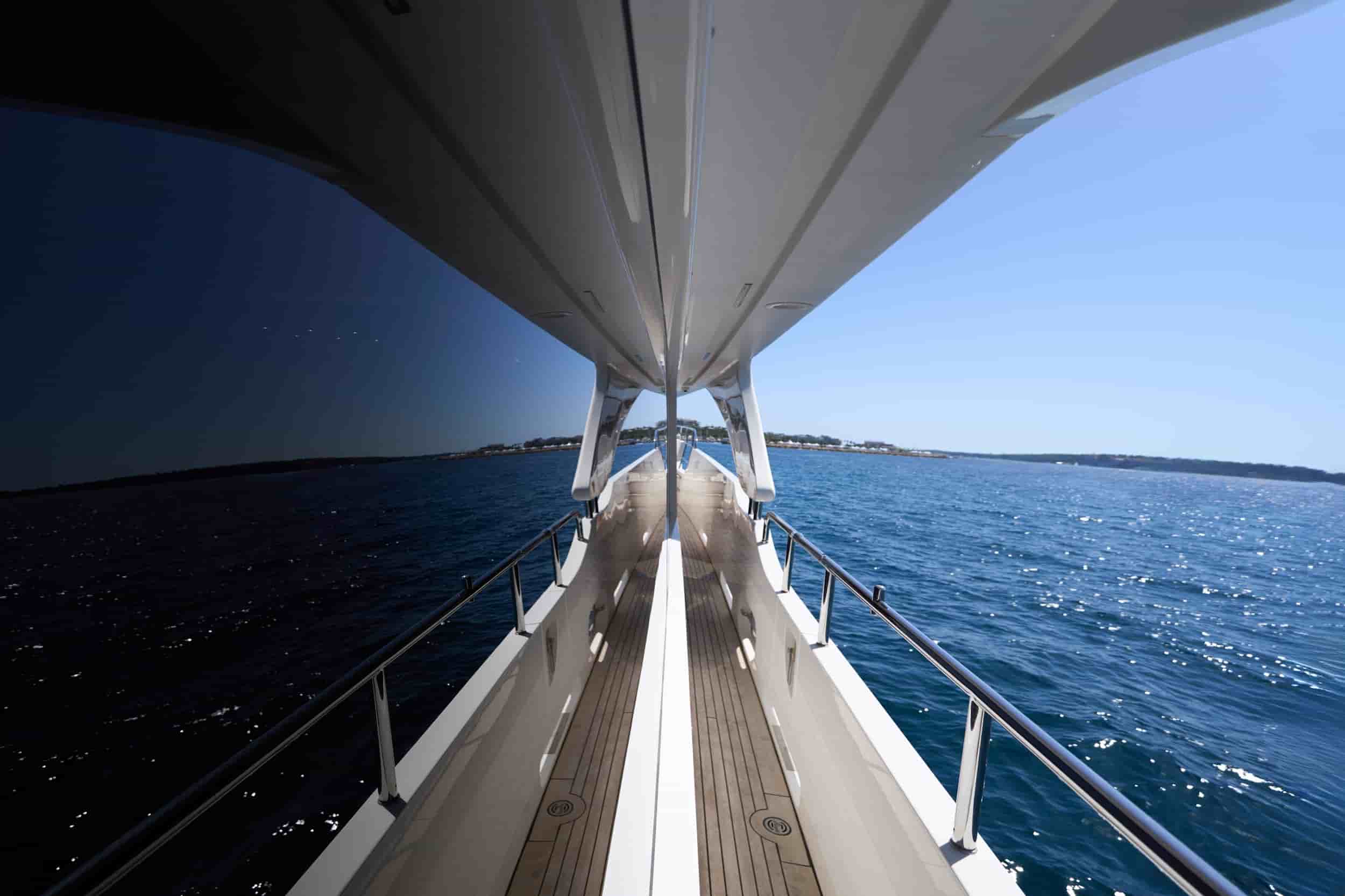 Benetti Delfino 93 - View 16