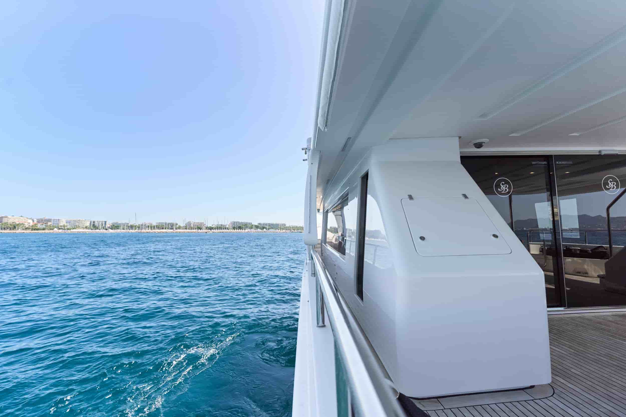 Benetti Delfino 93 - View 19