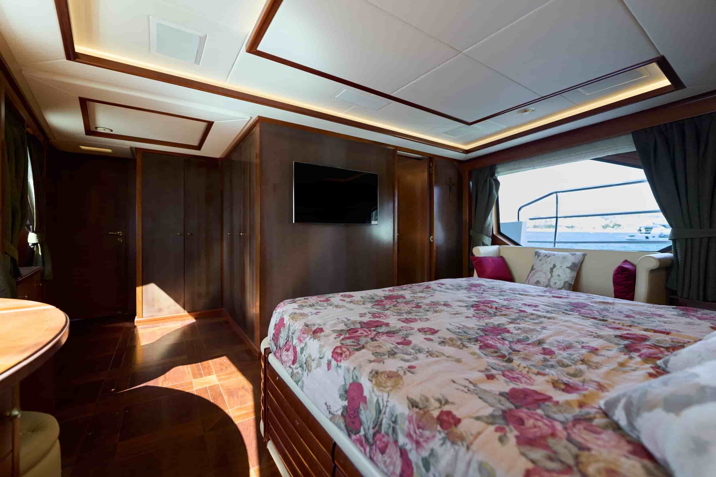 Benetti Delfino 93 - View 35