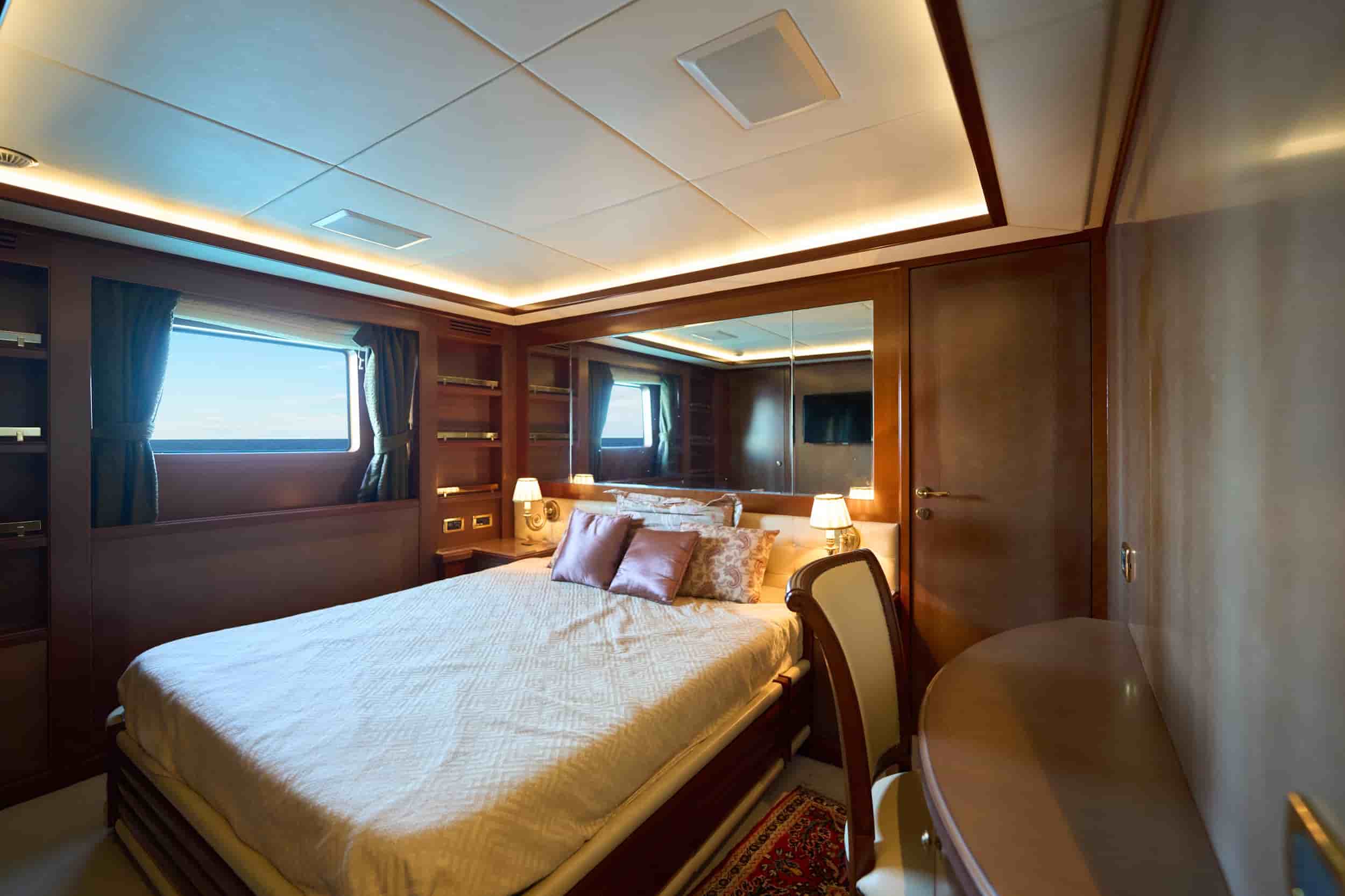 Benetti Delfino 93 - View 39