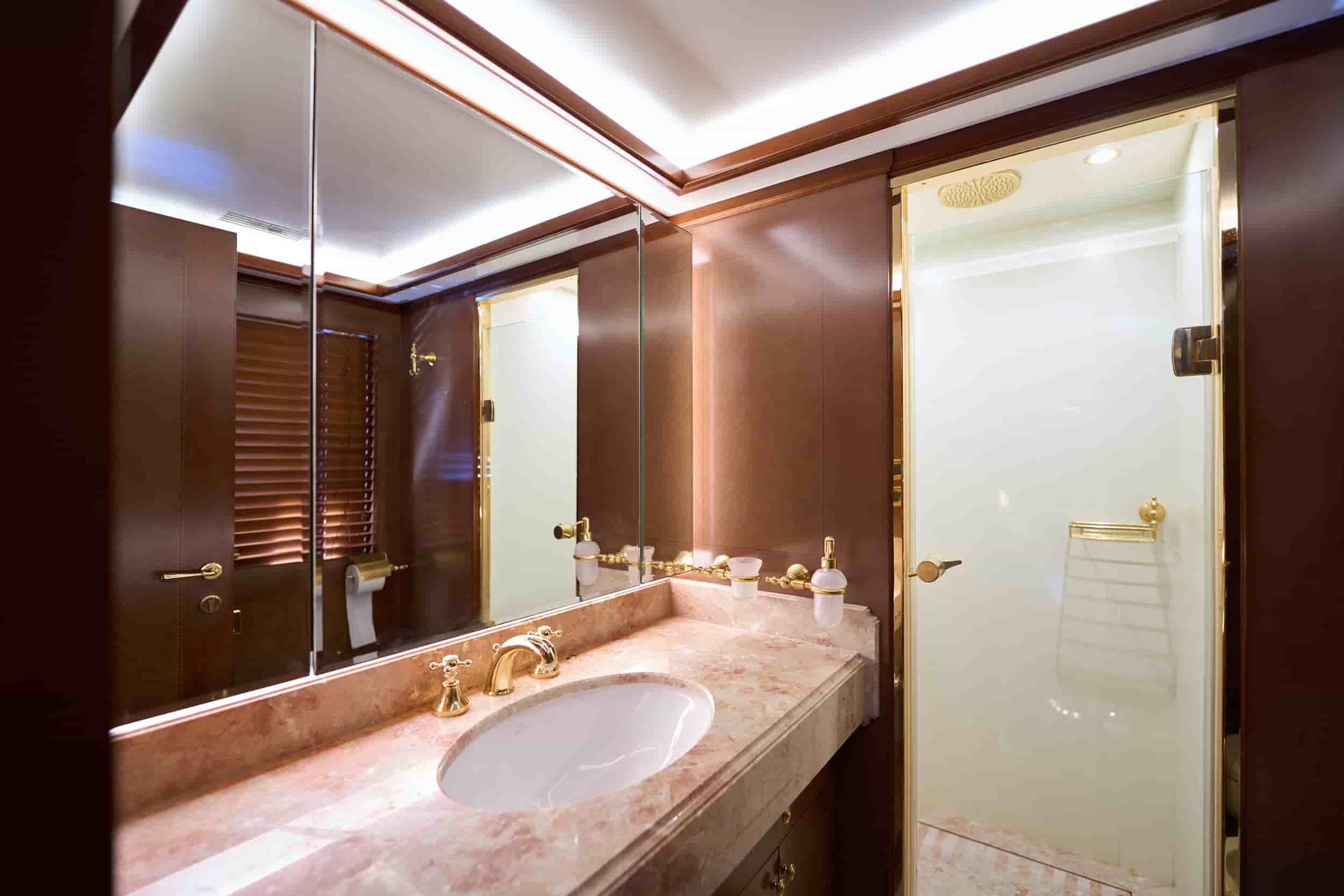 Benetti Delfino 93 - View 47