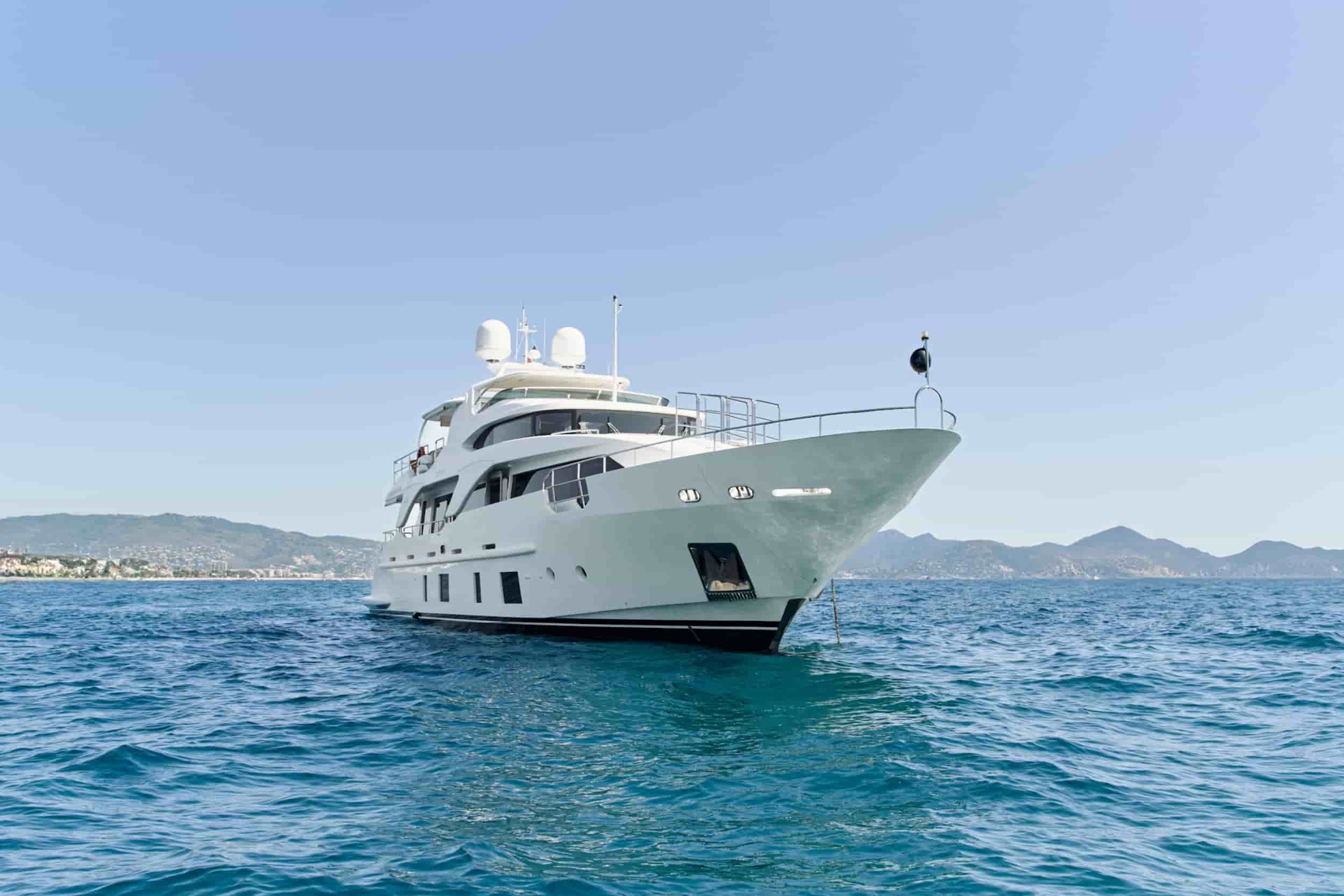 Benetti Delfino 93 - View 6